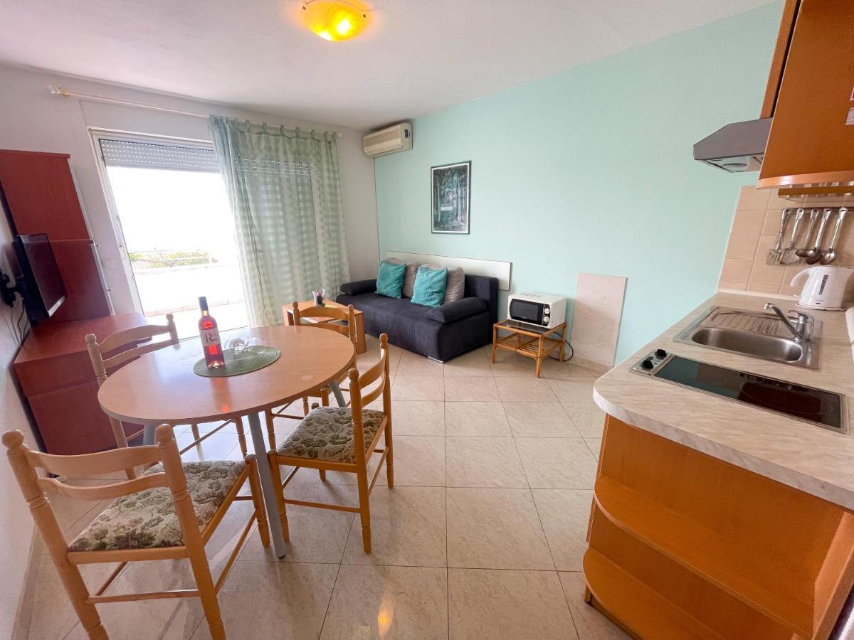 Apartmani Toni Dramalj Bagian luar foto